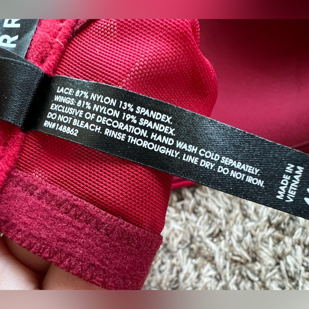 Torrid red lace padded wire free full coverage bra Women’s size 44C - Picture 5 of 5